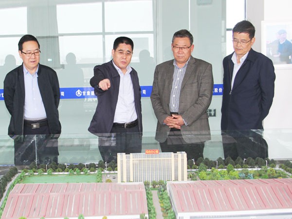 武威市政協(xié)副主席沈渭富調(diào)研新能源公司 武威市政協(xié)副主席沈渭富調(diào)研新能源公司