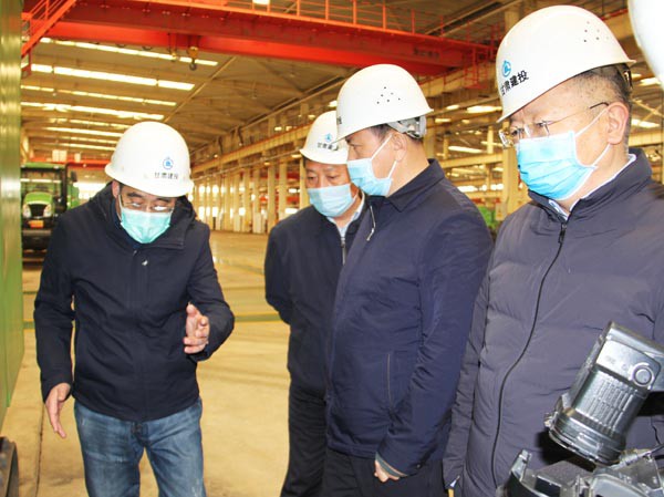 武威市委書記柳鵬一行調(diào)研新能源公司復工復產(chǎn)工作