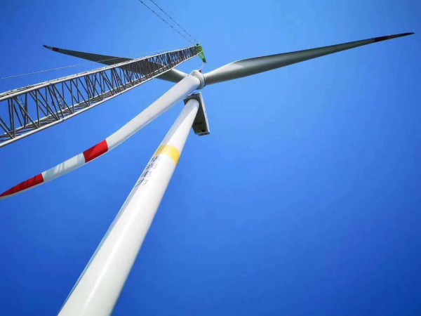 新能源公司各項目進行風電塔筒消缺工作