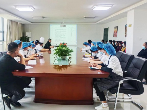 安全教育落實(shí)處  安全教育記心中        ——新能源公司組織開(kāi)展安全教育培訓(xùn)