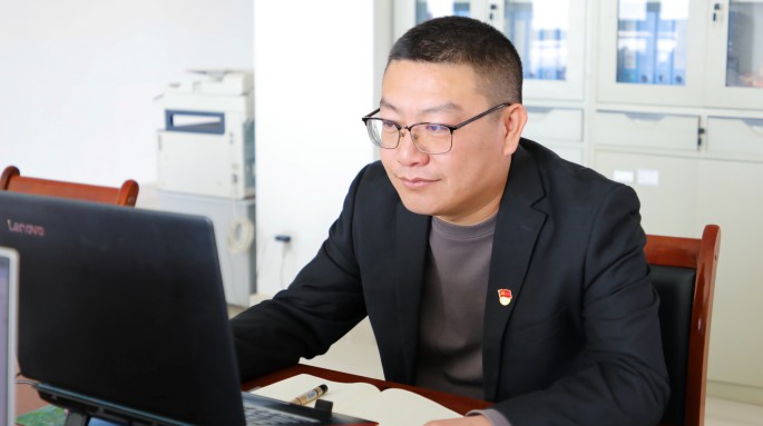 【榜樣力量】堅守崗位，鑄就不凡業(yè)績 ——記甘肅建投2024年度優(yōu)秀員工張久明